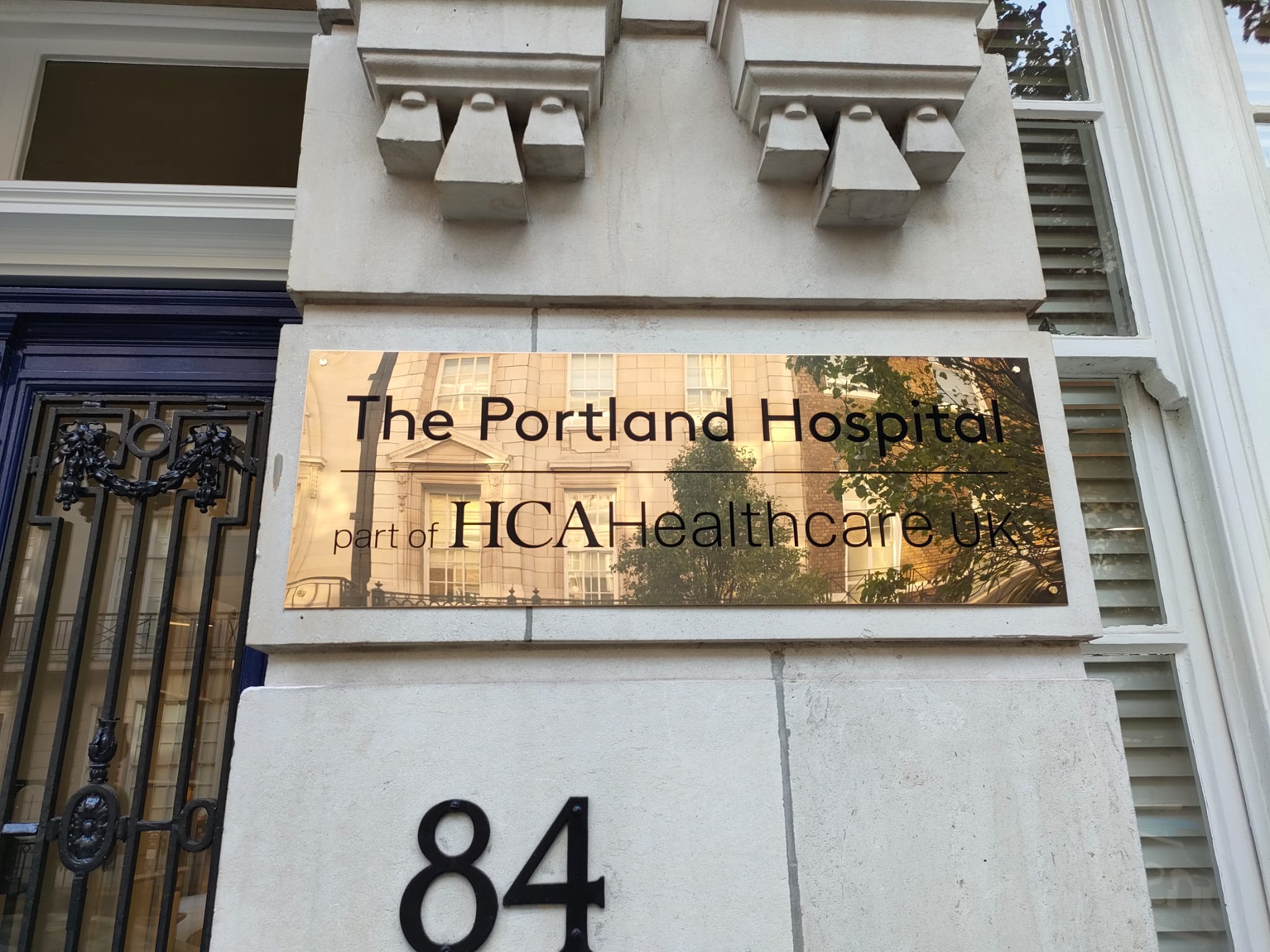 Copper, Brass and Bronze: The Beauty of Metal Signage